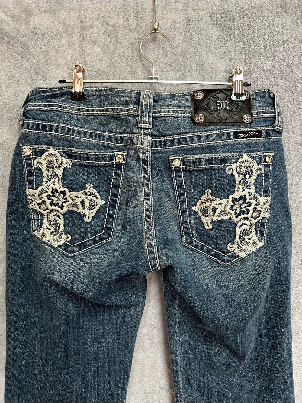 Miss Me JP5016 Bootcut Jeans Size 29 Medium Wash Lace Cross Rhinestone Bling Y2K